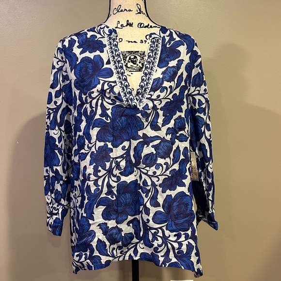 JOHNNY WAS Workshop Henley Voyager Floral Print Split V-Neck Long Sleeve Tunic - Picture 1 of 15